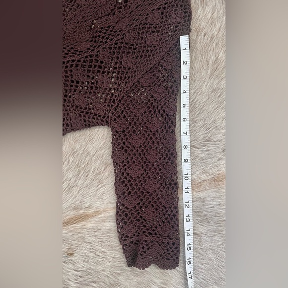 CHOCOLATE OPEN KNIT LAYERING CROCHET FALL SHRUG SWEATER COTTAGE CORE - Picture 5 of 6